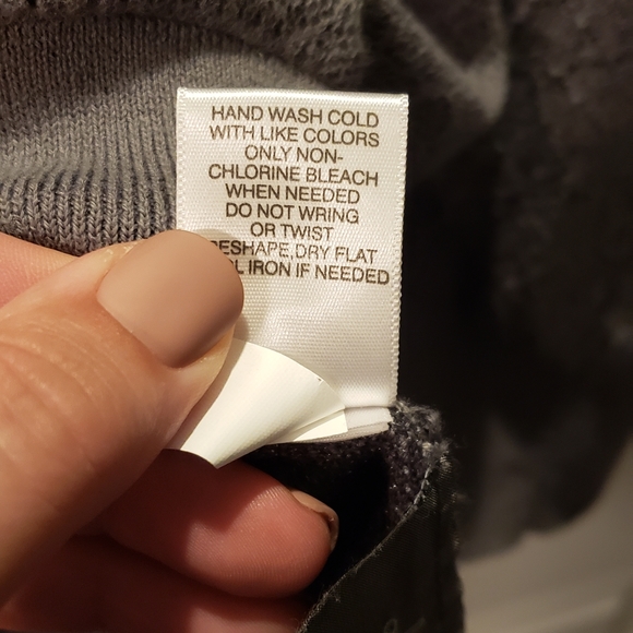 Vera Wang honeycomb knit cardigan - Picture 7 of 7